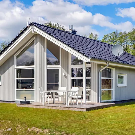 Amazing In Krems Iiwarderbrueck Holiday home