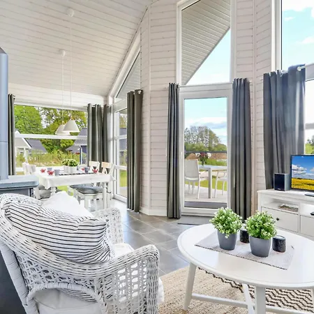 Amazing In Krems Iiwarderbrueck Holiday home *